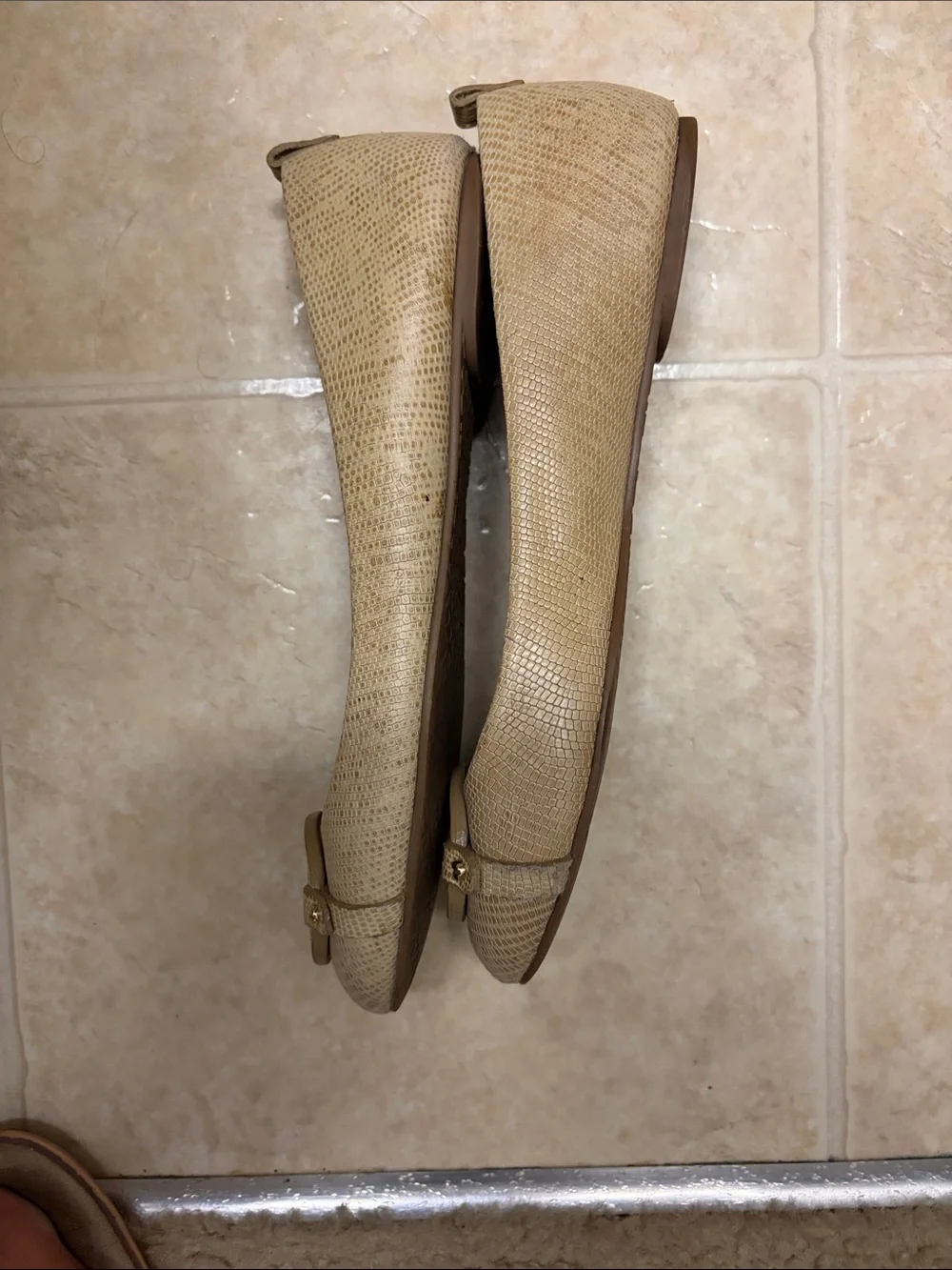 Tory Burch Beige/Tan Logo Round-Toe Ballet Flats